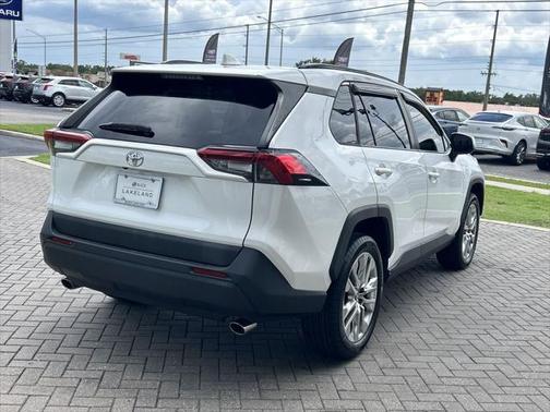 2019 Toyota RAV4 XLE Premium