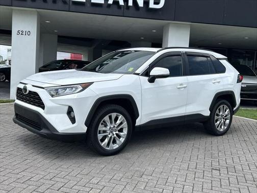 2019 Toyota RAV4 XLE Premium