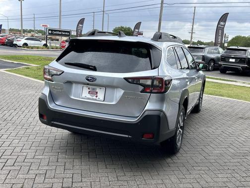 Ice Silver Metallic 2025 Subaru Outback Premium