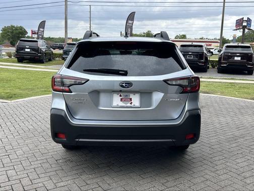 Ice Silver Metallic 2025 Subaru Outback Premium