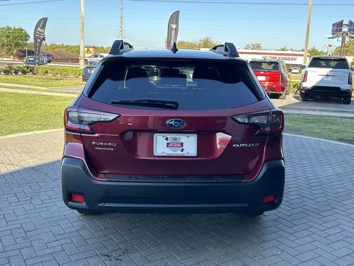 2024 Subaru Outback Premium