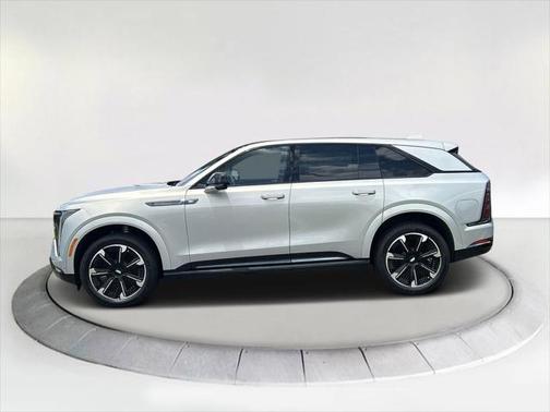 2025 Cadillac Escalade IQ Sport 1
