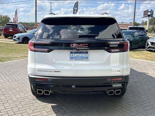 2024 GMC Acadia AWD AT4