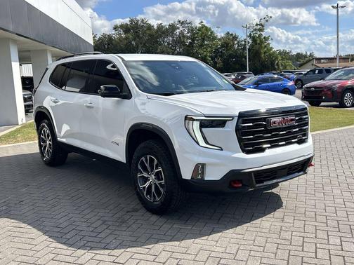 2024 GMC Acadia AWD AT4