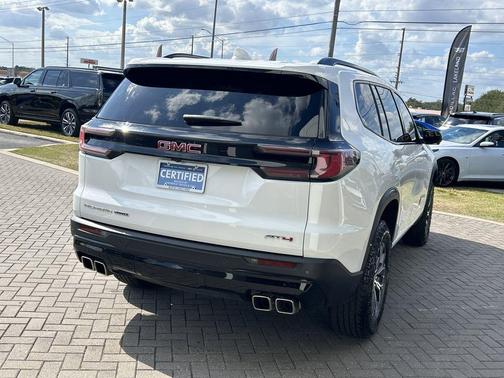 2024 GMC Acadia AWD AT4