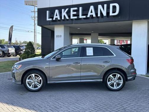 2021 Audi Q3 45 S line Premium