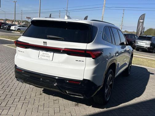 2025 Buick Enclave Sport Touring