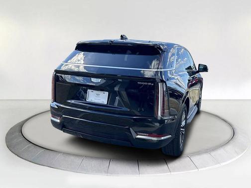 2026 Cadillac Escalade IQ Luxury