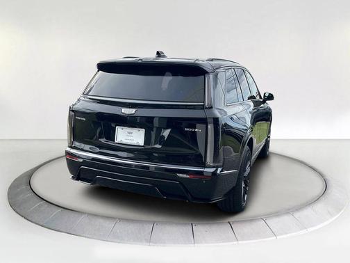 2026 Cadillac VISTIQ Platinum