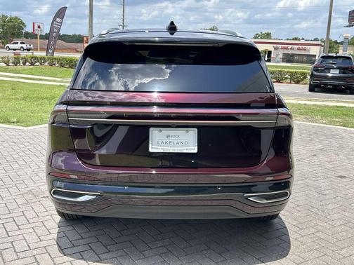 2024 Lincoln Nautilus Black Label