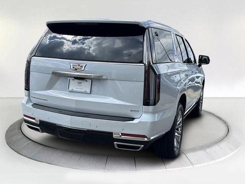 2026 Cadillac Escalade Luxury