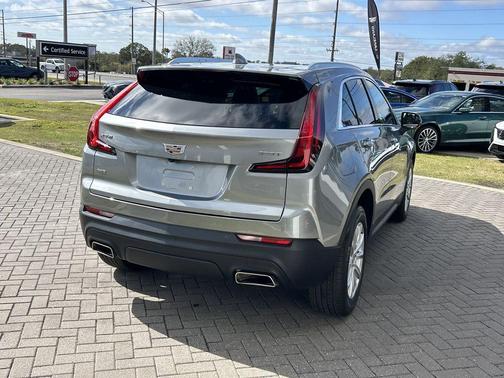 2023 Cadillac XT4 Luxury