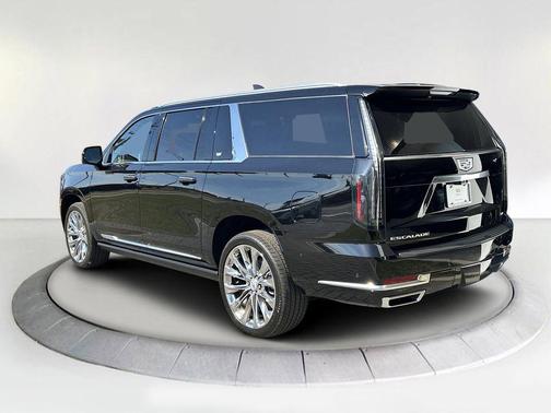 2026 Cadillac Escalade ESV Luxury