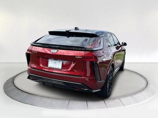 2026 Cadillac LYRIQ V Premium