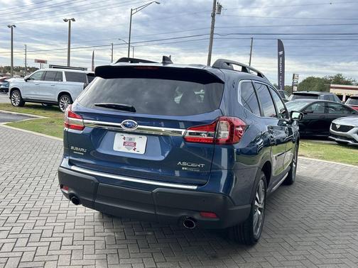 2022 Subaru Ascent Limited 8-Passenger