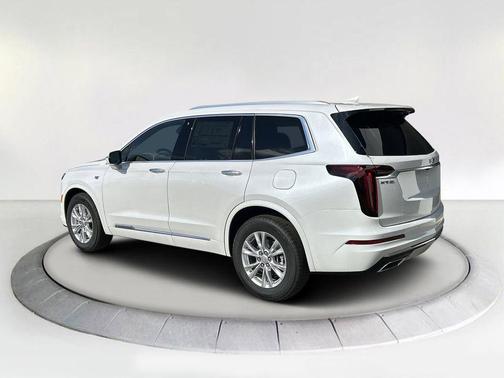 2025 Cadillac XT6 Luxury FWD