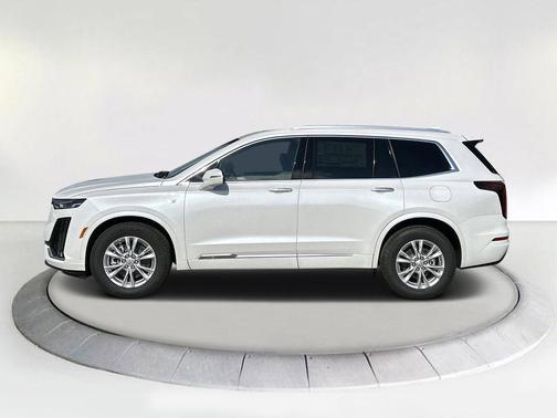 2025 Cadillac XT6 Luxury FWD