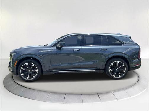 2025 Cadillac Escalade IQ Sport 2