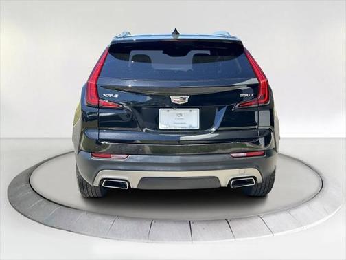 2021 Cadillac XT4 Premium Luxury