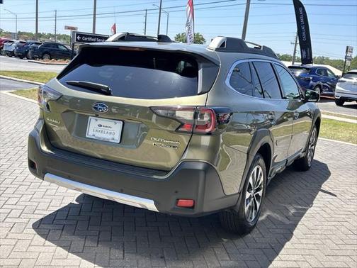 2025 Subaru Outback Touring XT