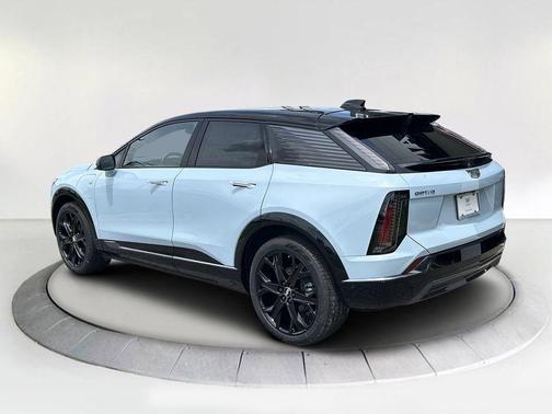 2025 Cadillac OPTIQ Sport 2 AWD