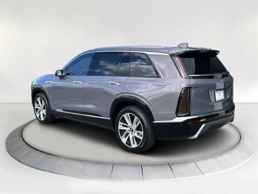 2026 Cadillac VISTIQ Luxury