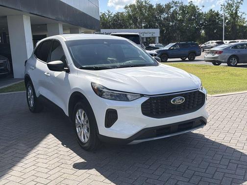 Oxford White 2023 Ford Escape Active