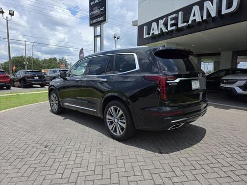 2025 Cadillac XT6 Premium Luxury FWD