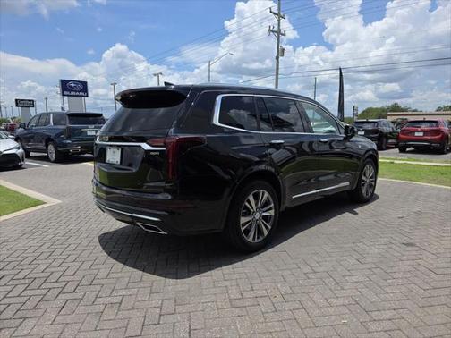 2025 Cadillac XT6 Premium Luxury FWD