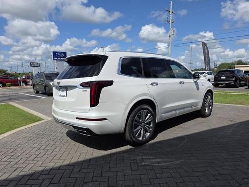 2025 Cadillac XT6 Premium Luxury FWD