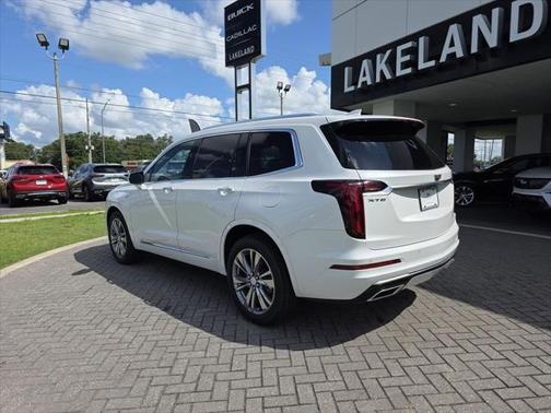 2025 Cadillac XT6 Premium Luxury FWD