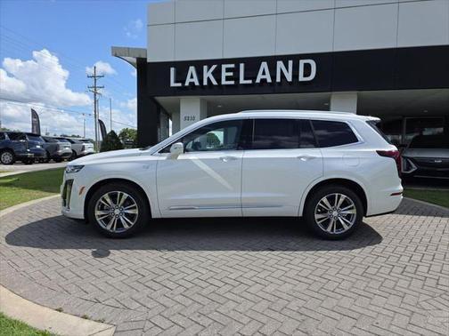2025 Cadillac XT6 Premium Luxury FWD