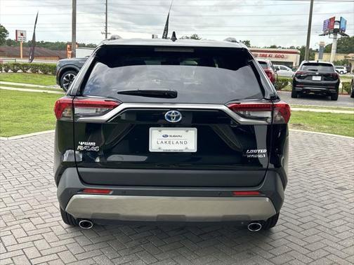 2024 Toyota RAV4 Hybrid SE