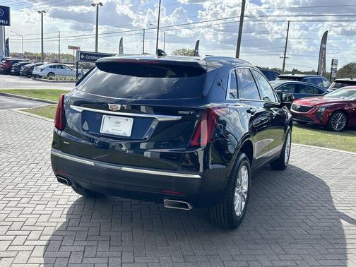 2026 Cadillac XT5 Luxury