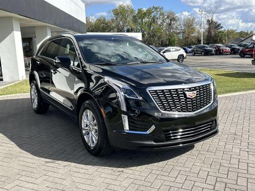 2026 Cadillac XT5 Luxury