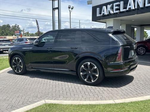 2025 Cadillac Escalade IQ Sport 2