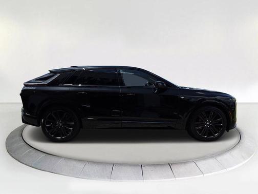 2026 Cadillac LYRIQ V