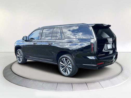 2026 Cadillac Escalade ESV Sport