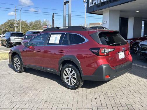 2025 Subaru Outback Premium