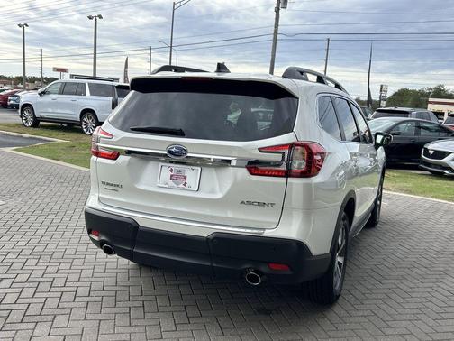 2025 Subaru Ascent Premium 7-Passenger