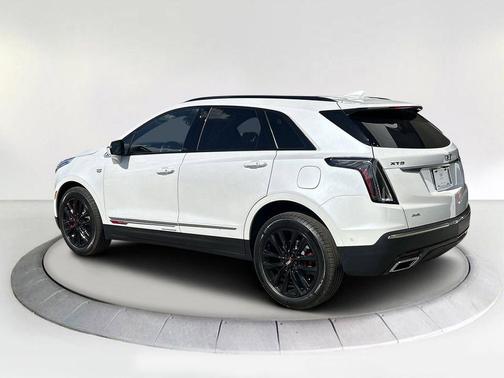 2025 Cadillac XT5 Sport