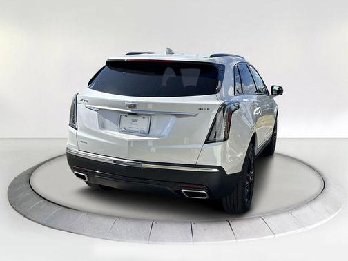 2025 Cadillac XT5 Sport