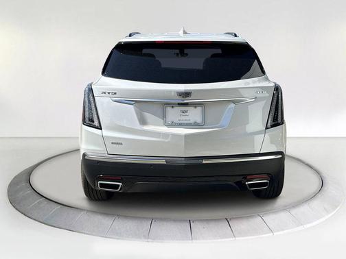 2025 Cadillac XT5 Sport