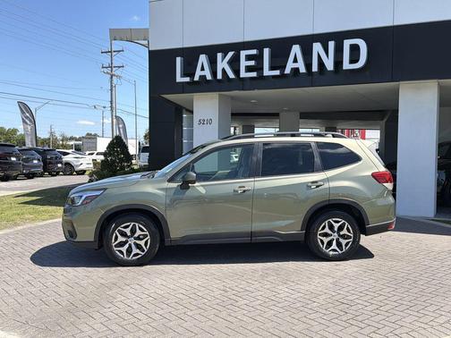 Jasper Green Metallic 2020 Subaru Forester Premium