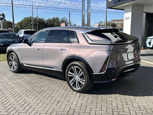 2026 Cadillac LYRIQ Premium Luxury