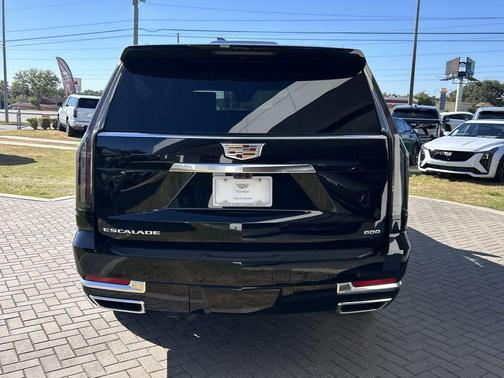 2026 Cadillac Escalade ESV Luxury