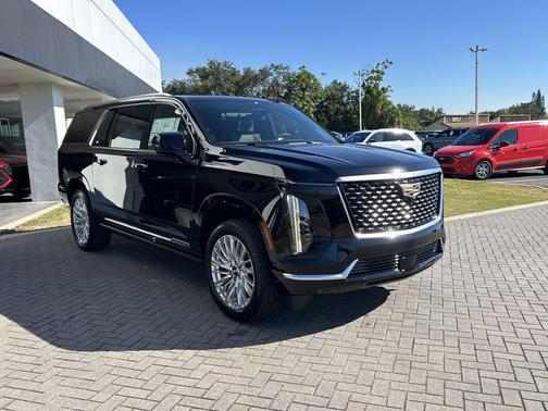 2026 Cadillac Escalade ESV Luxury