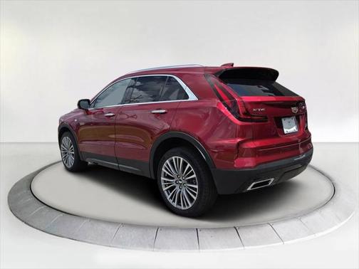 2025 Cadillac XT4 Premium Luxury