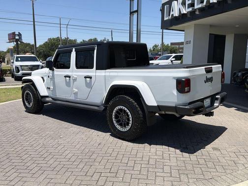 Bright White Clearcoat 2023 Jeep Gladiator Sport S