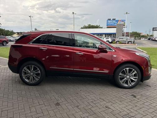 2025 Cadillac XT5 Premium Luxury